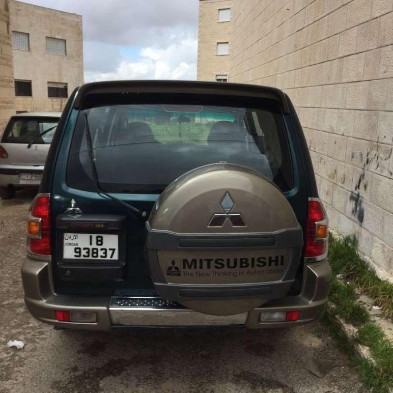 ميتسوبيشي باجيرو للبيع 